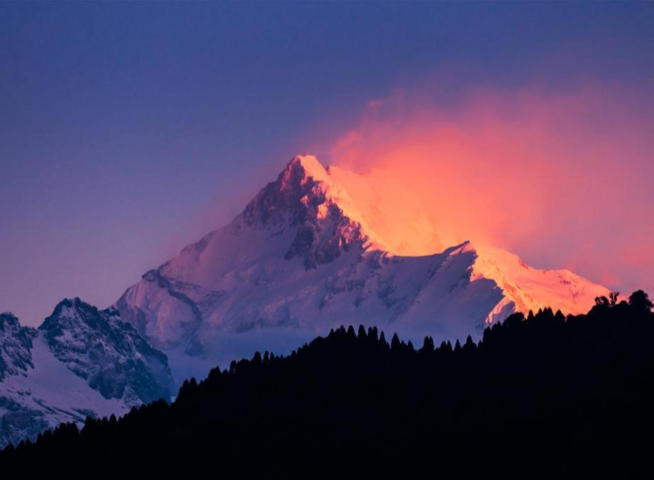 Snow White Retreat Hotel And Restaurant Gangtok Dış mekan fotoğraf
